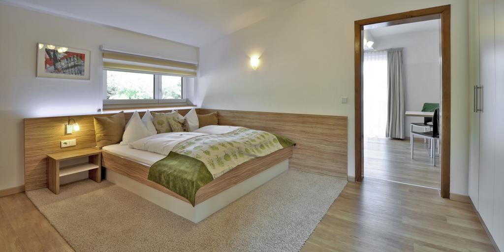 Hotel Garni Wurzer Velden am Woerthersee Bilik gambar